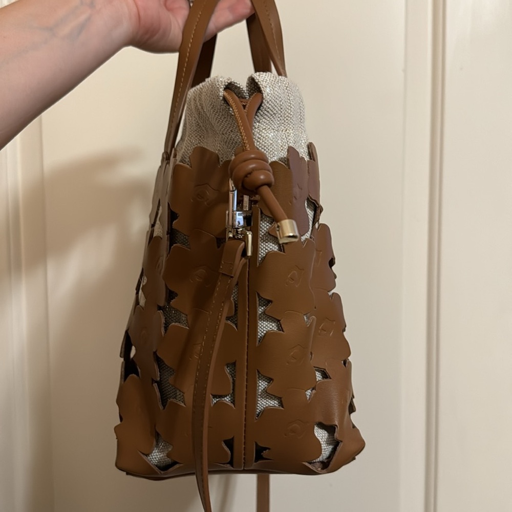 Ted Baker London Florean Flower Laser Cut Tote - Picture 5 of 12